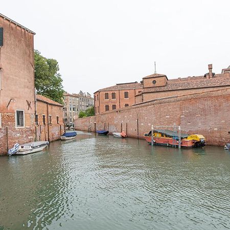 Ca' Leoncino - Venice Canal Front Apartment Exterior foto
