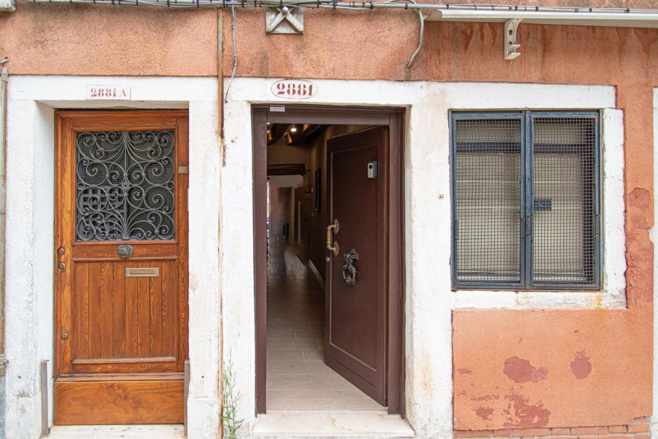 Ca' Leoncino - Venice Canal Front Apartment Exterior foto