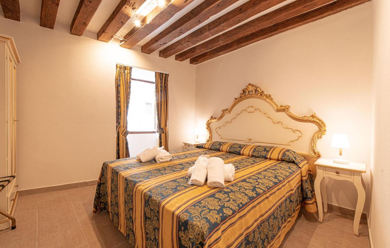 Ca' Leoncino - Venice Canal Front Apartment Exterior foto